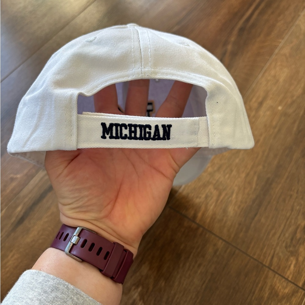 Michigan Hat - Picture 2 of 6
